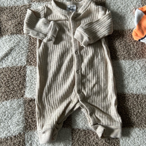 NB PJs - Picture 4 of 8